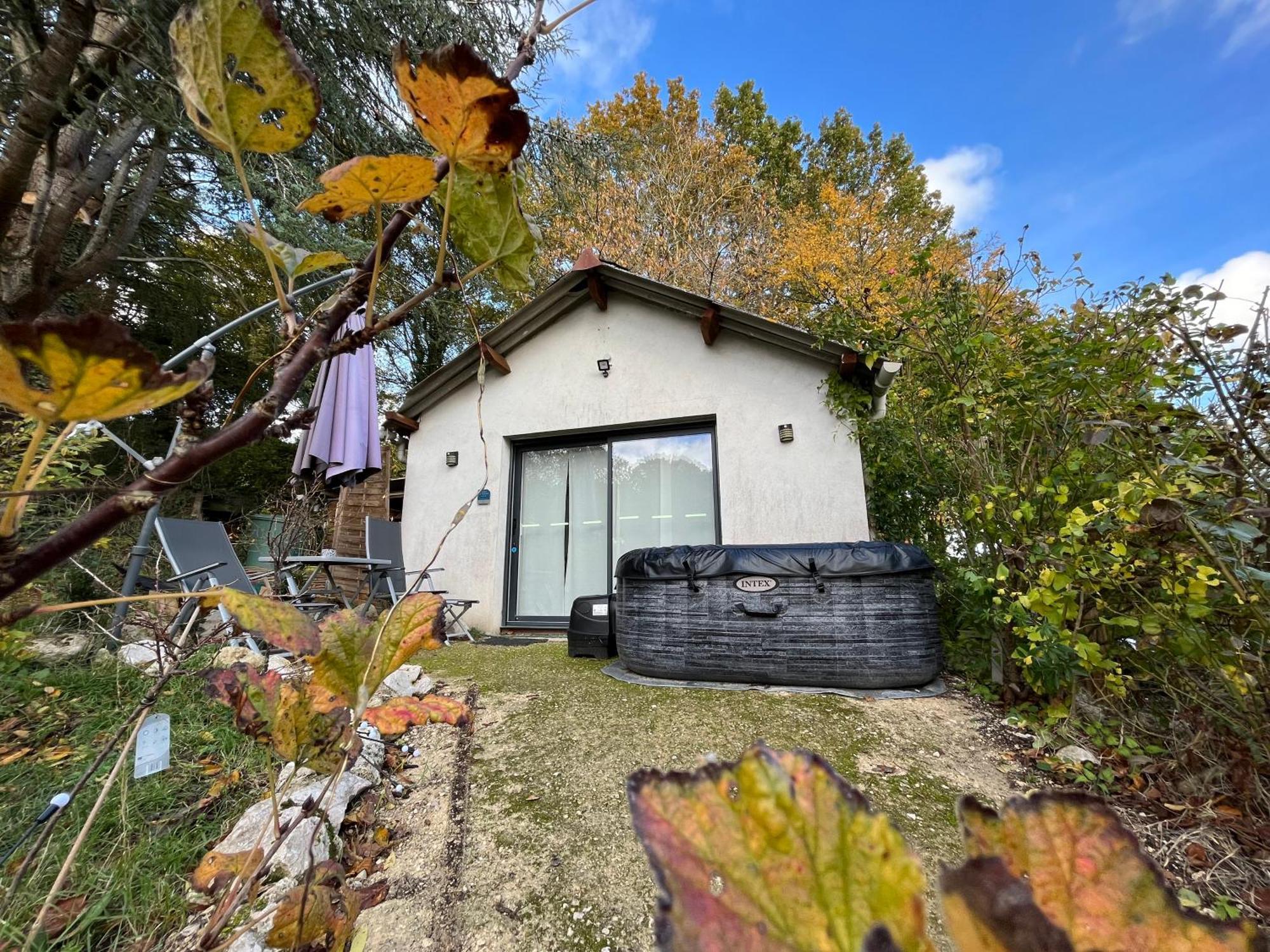 Cottage-Gite & Jacuzzi - Chez Flo & Marc Chouzy-sur-Cisse Εξωτερικό φωτογραφία